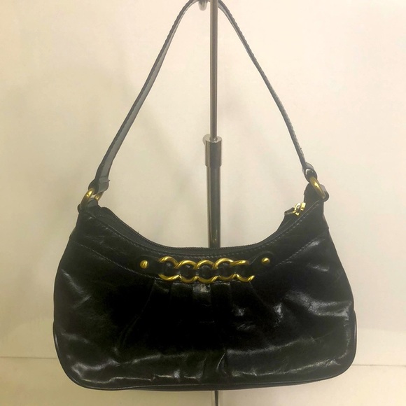WILSON’S LEATHER black small shoulder bag. Gold chain link in front. Super cute. - Picture 1 of 9